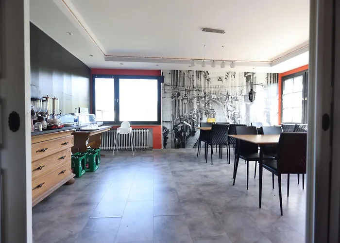 Отель Seeblick Obermaubach